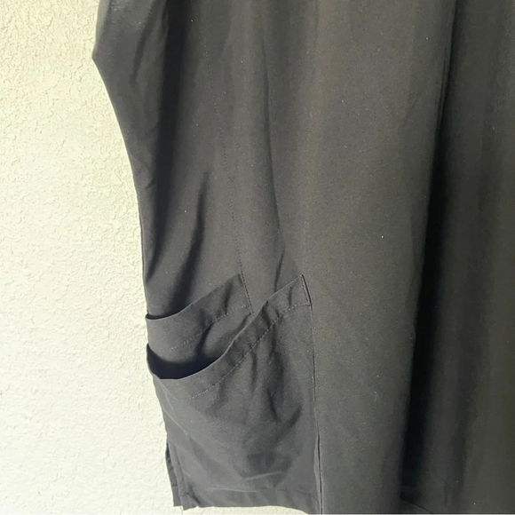 Easy stretch Black V-Neck women’s scrub top Shirt size 2XL - Picture 3 of 5